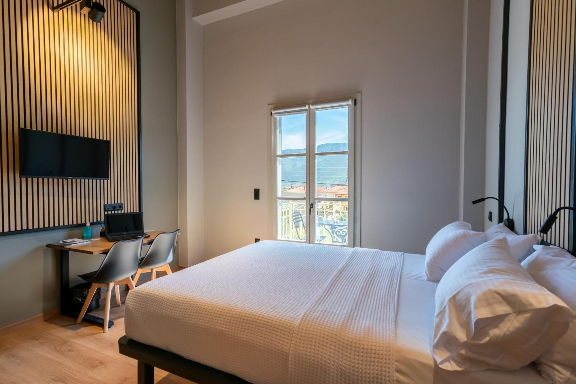 Kraka Apartments Leonídion Eksteriør bilde