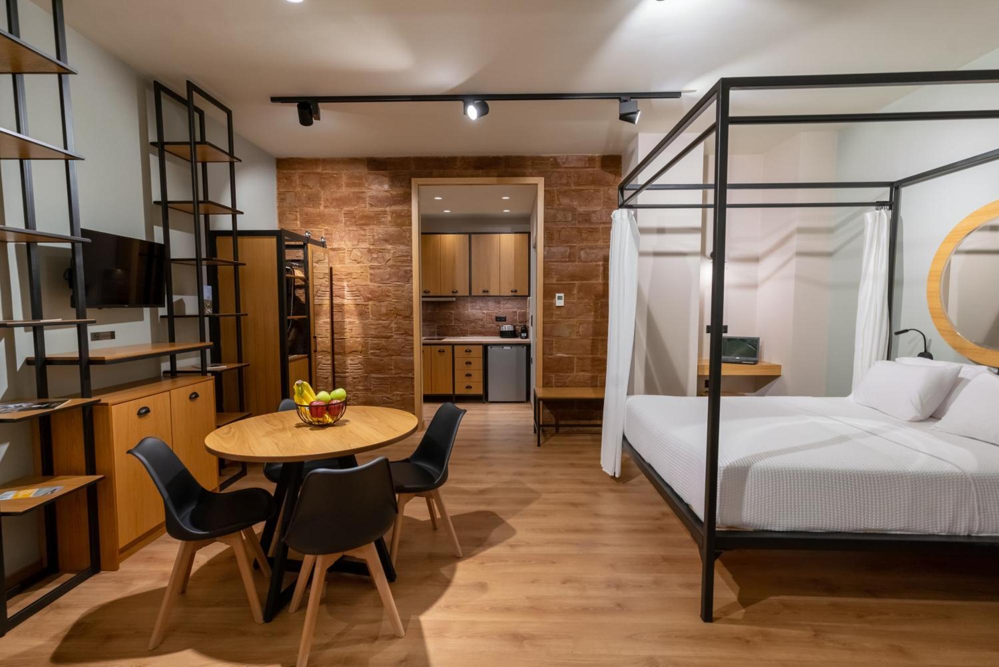 Kraka Apartments Leonídion Eksteriør bilde