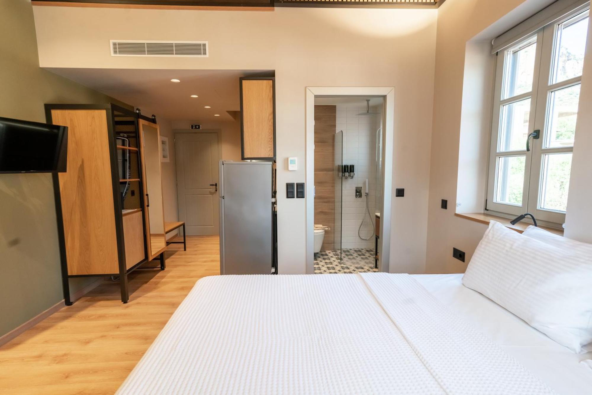 Kraka Apartments Leonídion Eksteriør bilde